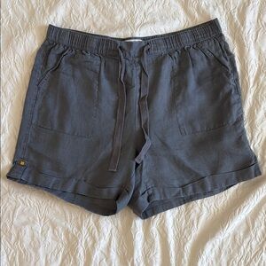Ellen Tracy Charcoal Gray Linen Shorts